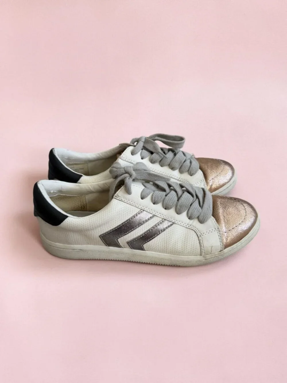 DOLCE VITA Nellie Rose Gold White Sneakers SIze 8.5